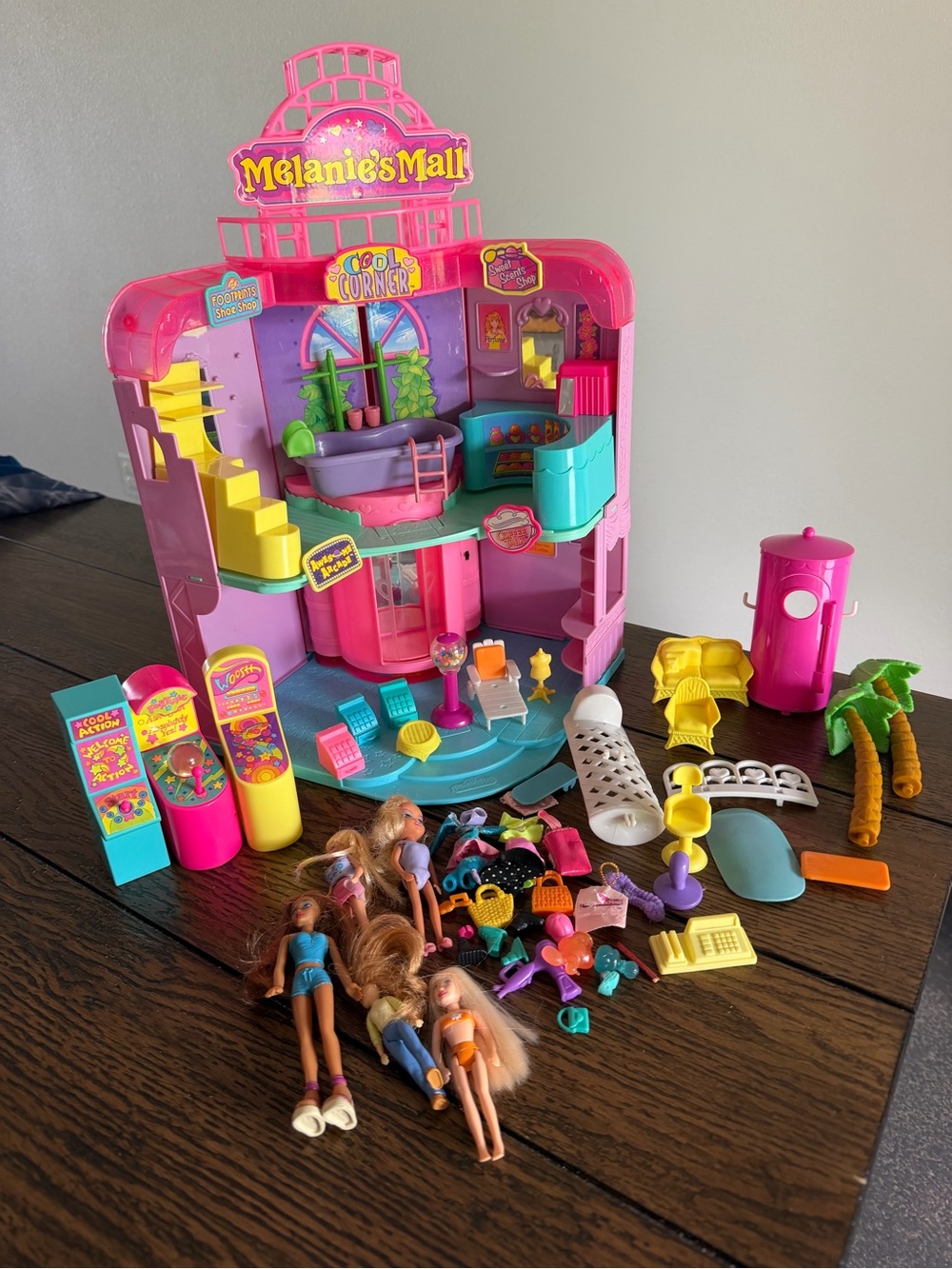 1996 Cap Toys Melanies Mall HUGE LOT Stores Figures Clothing More